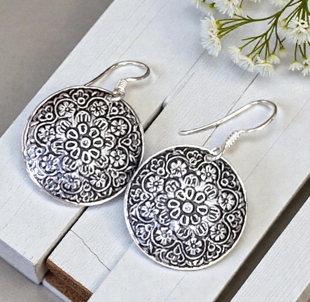 925 Sterling Silver Oxidized Floral Disk Earrings 925 Sterling Silver Oxidized Floral Disk Earrings
