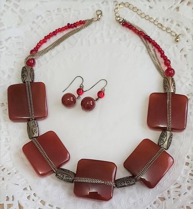 Agate & Carnelian Gemstone Necklace & Earrings Set