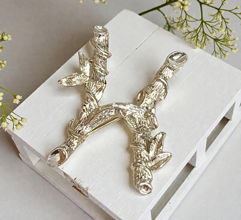 Initial "H" pin, signed desginer Sara Coventry , vintage Initial "H" pin, signed desginer Sara Coventry , vintage