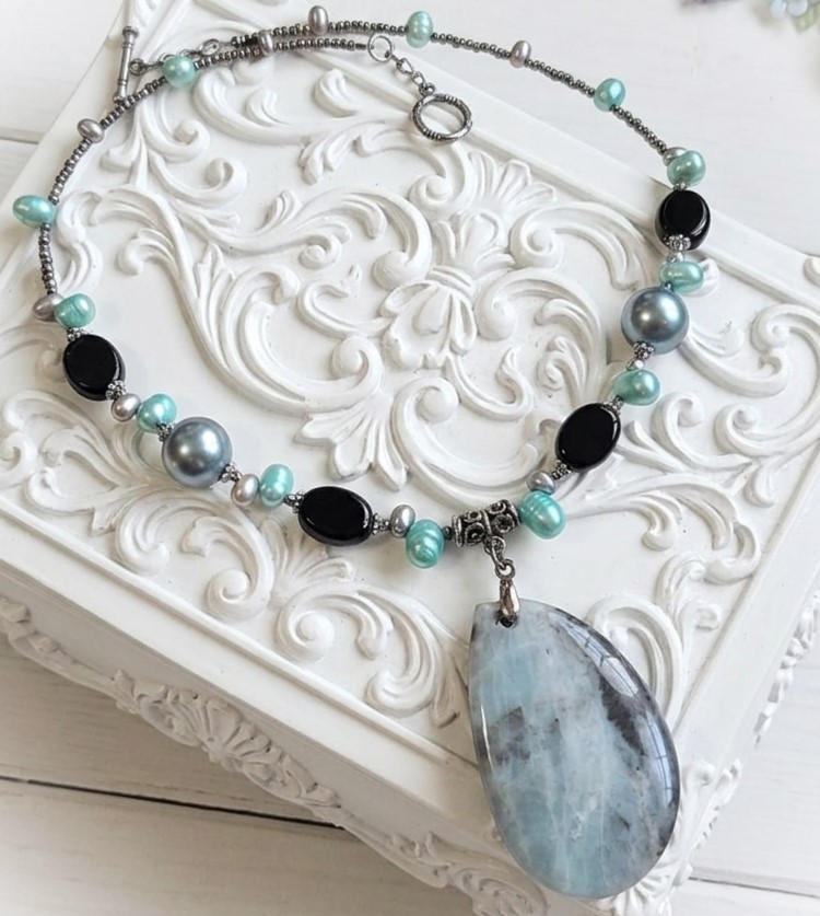 Amazonite, Black Onyx & Pearl Pendant Necklace