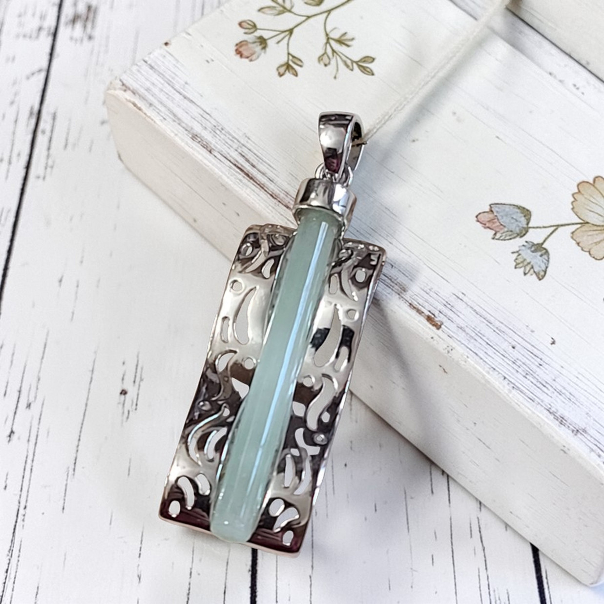 Siberian Jade Gemstone Sterling Silver Pendant