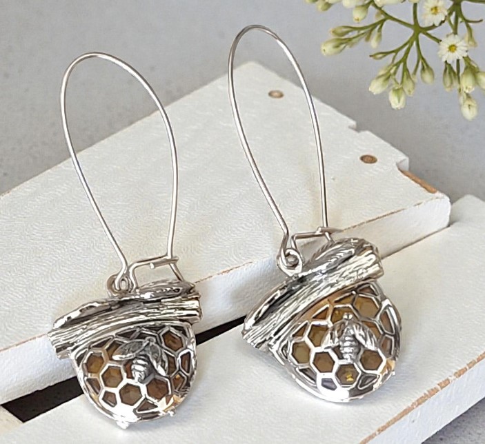 Baltic Amber Gem & Sterling Silver Bee Keeper Earrings Baltic Amber Gem & Sterling Silver Bee Keeper Earrings