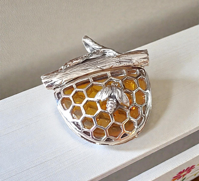 Baltic Amber Gemstone & Sterling Silver Bee Keeper Pendant