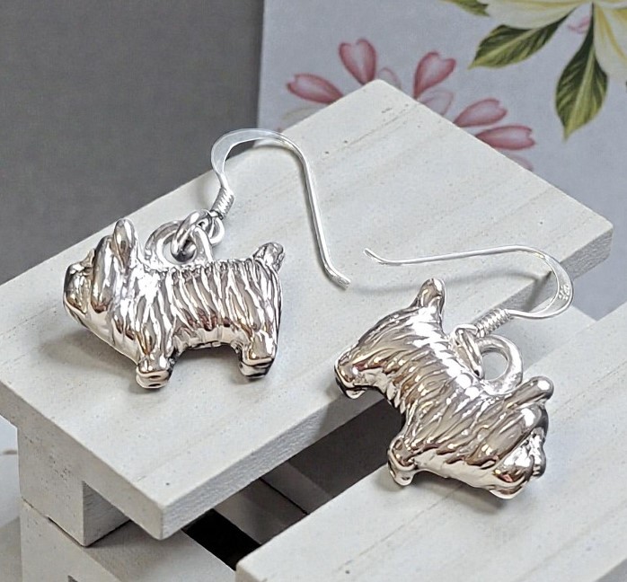 925 Sterling Silver Puffed Shaggy Doggie Earrings 925 Sterling Silver Puffed Shaggy Doggie Earrings