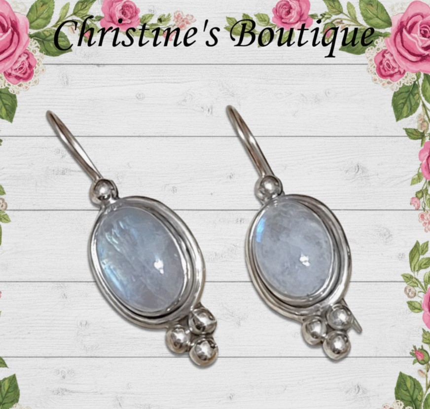 Moonstone earrings, with 925 sterling silver setting