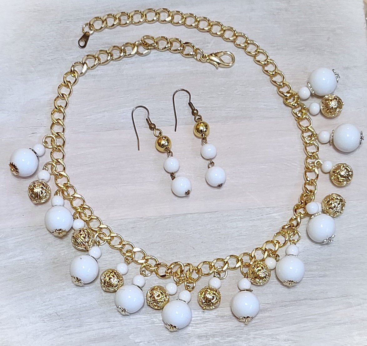 White Bauble Bead Bib Necklace & Earrings Set