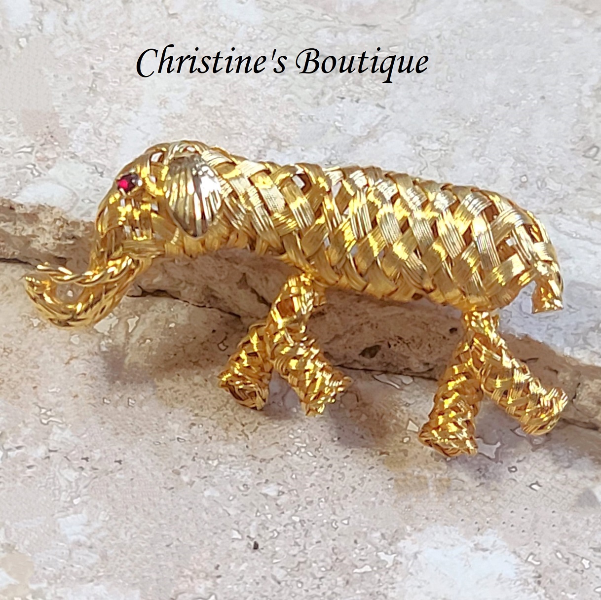 Basketweave gold elephant pin, vintage elephant brooch - Click Image to Close