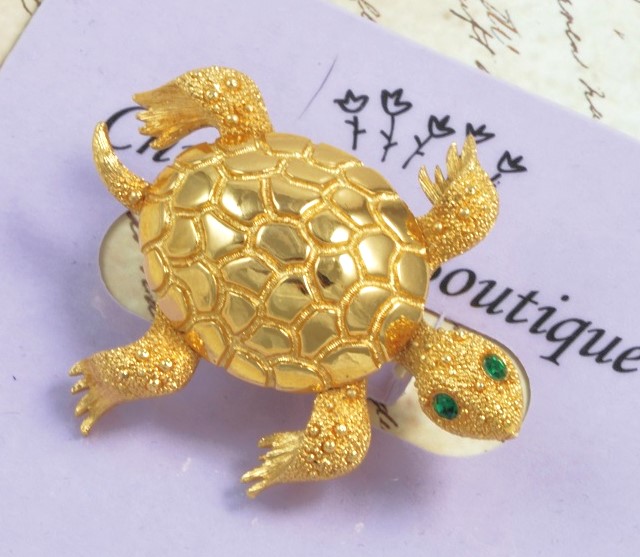 Turtle Pin Two-Tone Gold Diamond Cut - Click Image to Close
