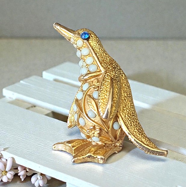 Penguin Pin Surrounded in Light Blue Stones