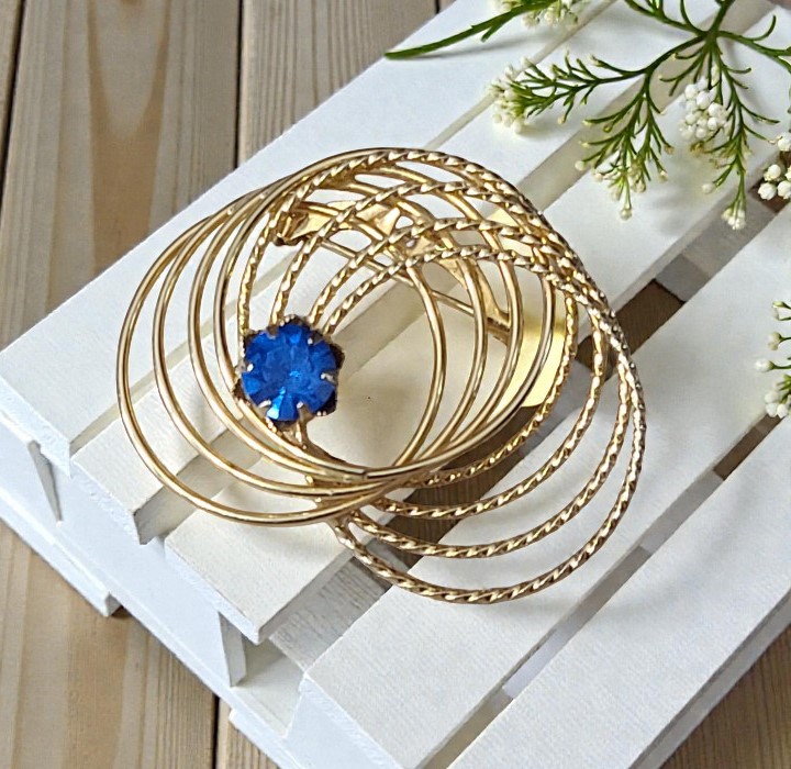 Blue Rhinestone Center Swirl Pin