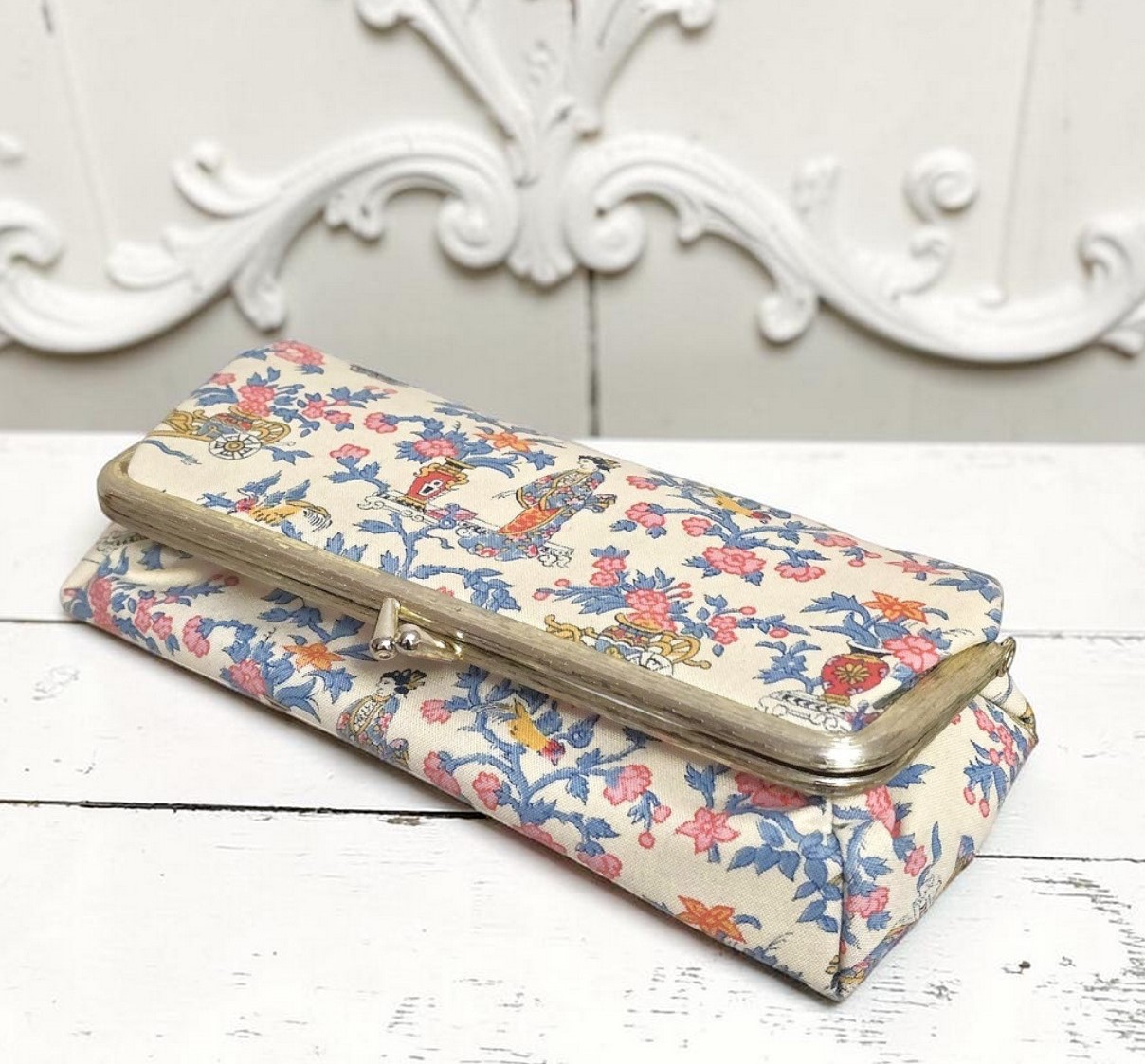 Vintage makeup case or eyeglass case, asian pattern, made by Celebrity Inc NYC