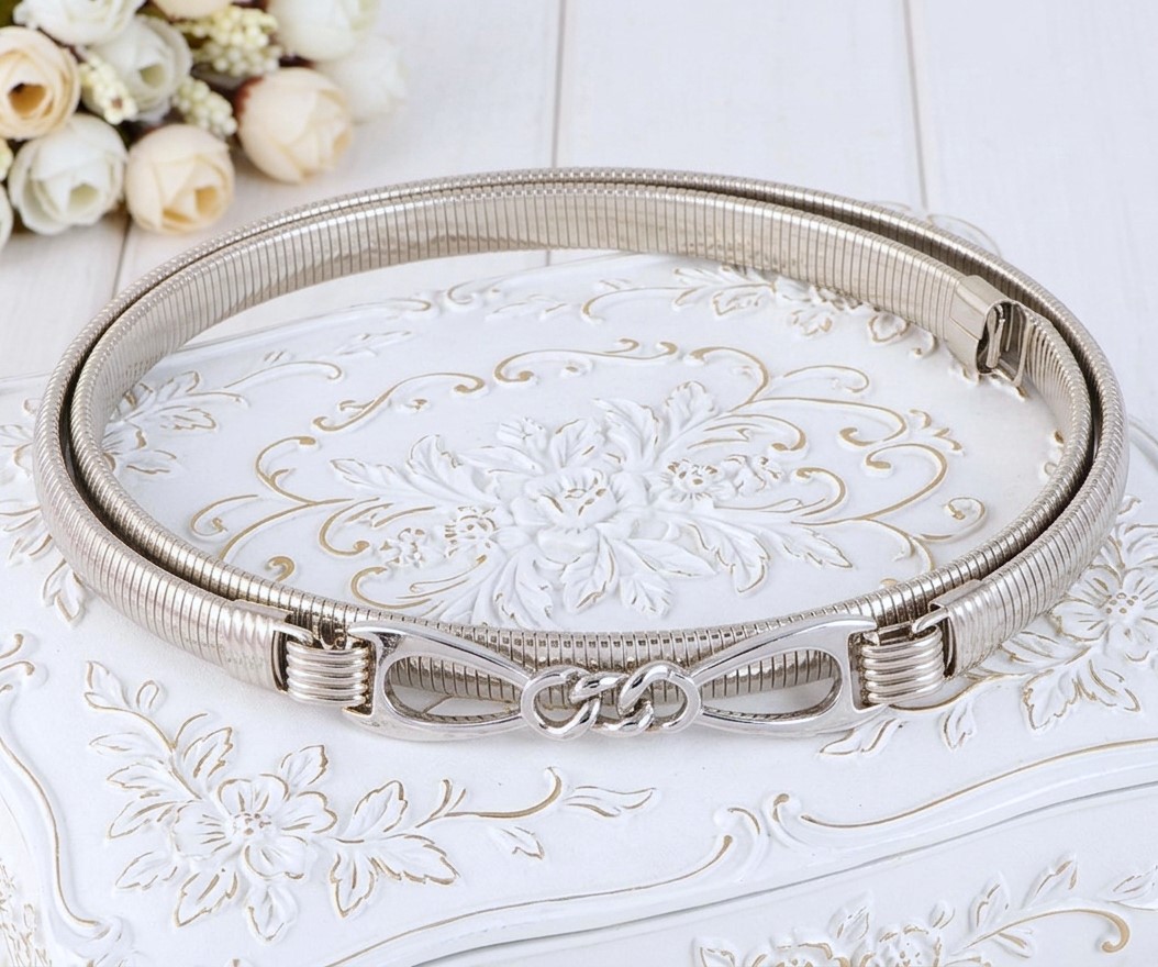 Vintage Stretch Silver Belt with Oval Buckle