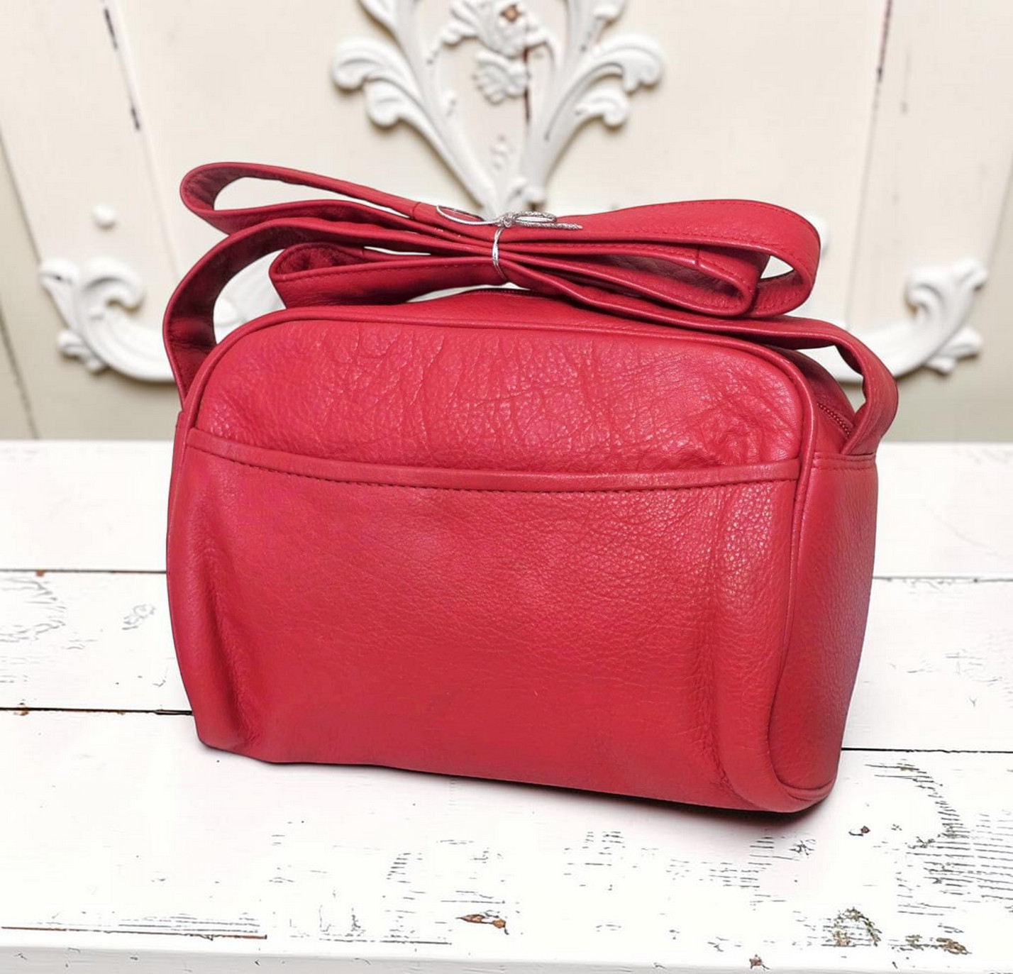 Red leather handbag, classic style bag, vintage leather bag, made in India
