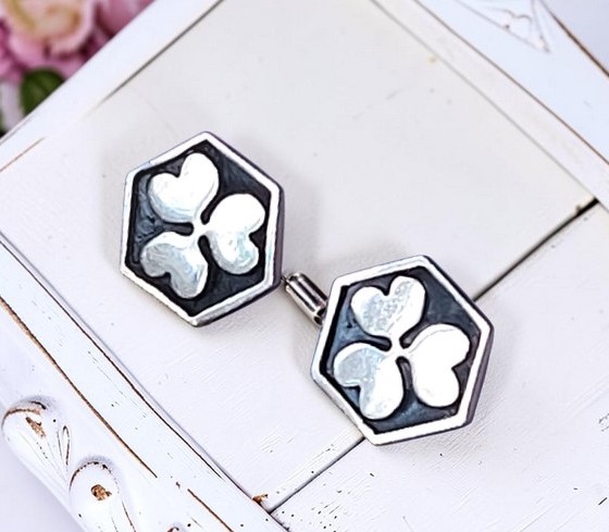 Vintage Lucky Clover Cuff Links