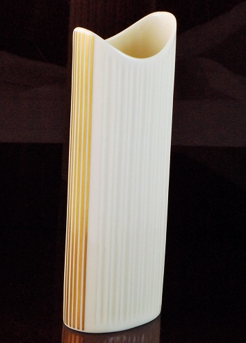 LENOX Modern Gold Trim Vase 7"
