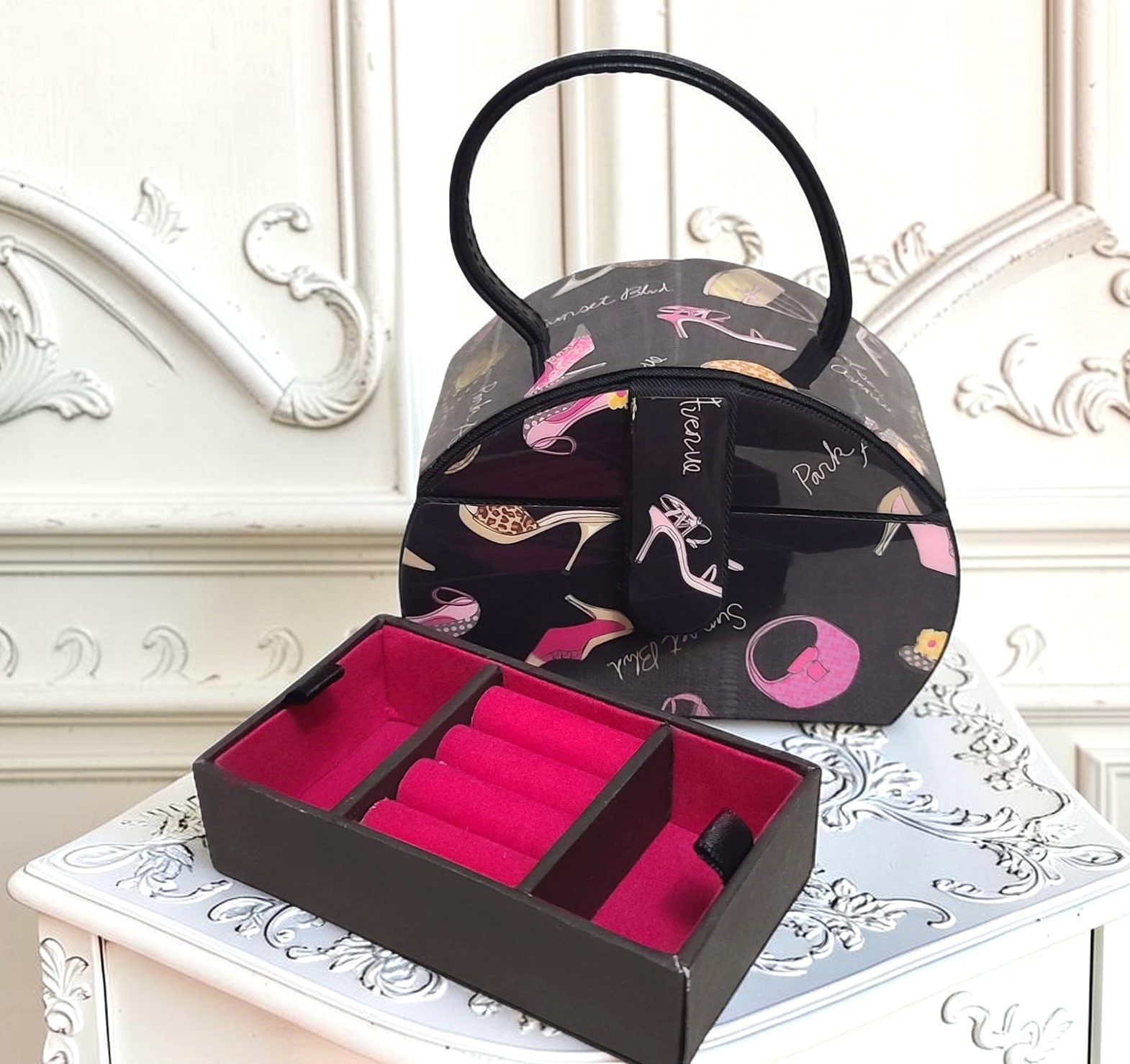 Sunset Strip travel jewelry suitcase purse
