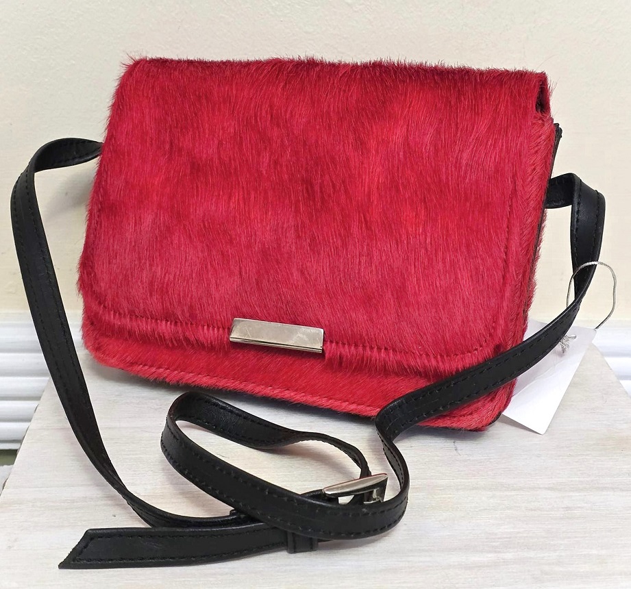 Gail Labelle pony hair purse, vintage red purse, vintage handbag witht red pony hair - Click Image to Close