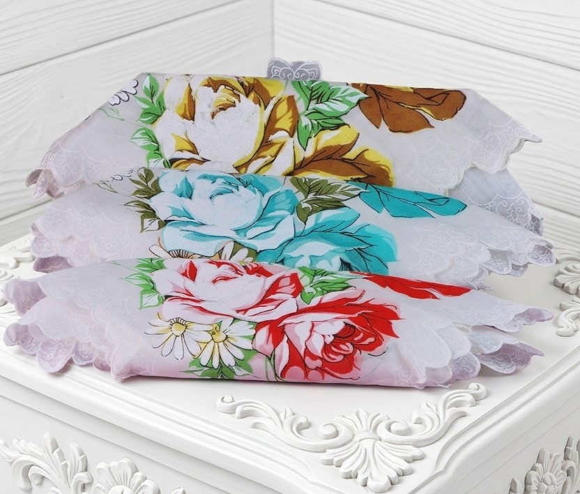 Handkerchiefs Vintage Set of 3 Handpainted Made in Japan