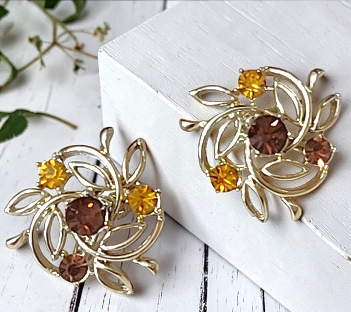 Coro Rhinestone Pinwheel Earrings Coro Rhinestone Pinwheel Earrings