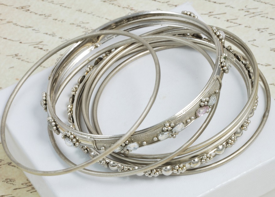Set of 8 Silver Tone Rhinestone Bangle Bracelets