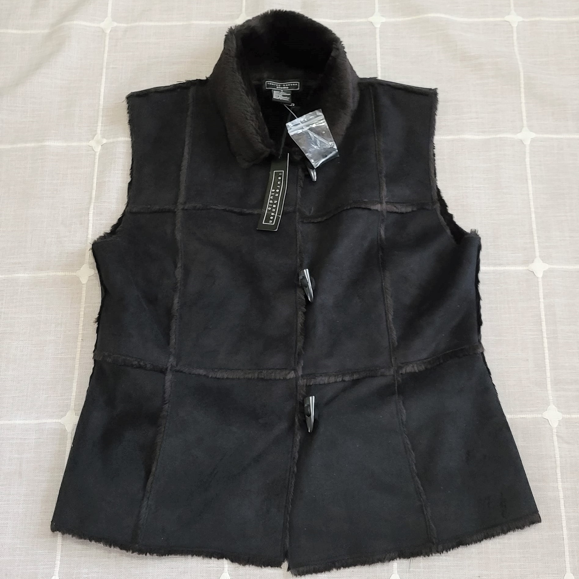Lauren Hansen Studio Black Faux Fur Vest NWT - Click Image to Close