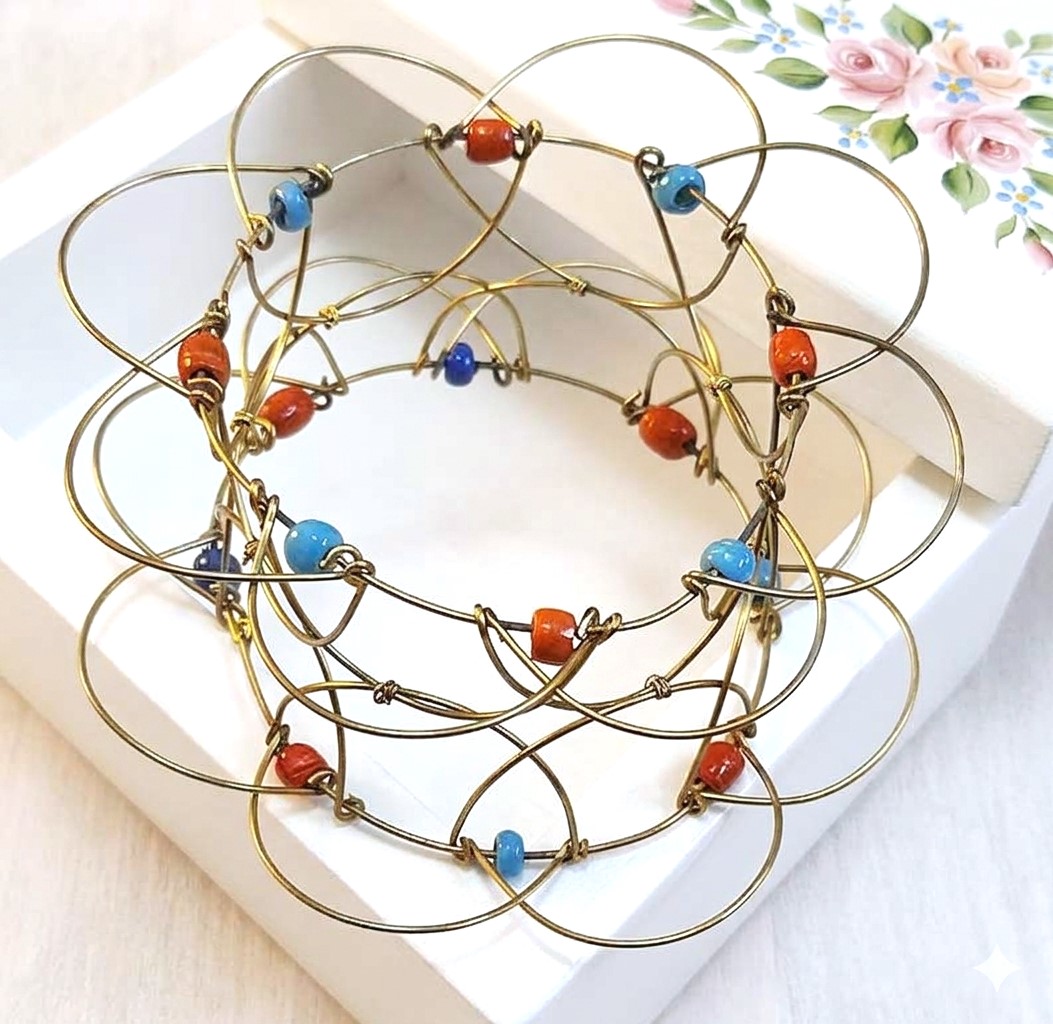Brass puzzle fidget bracelet, vintage, made in italy, brass wire and beads