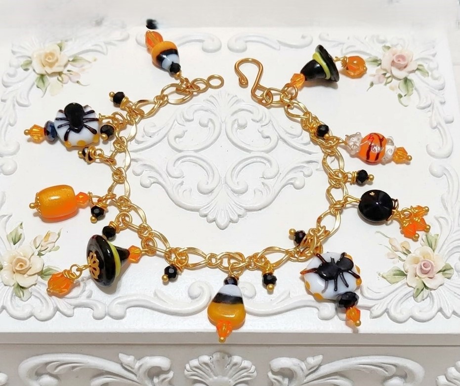 Halloween charm bracelet handmade lampwork glass charms