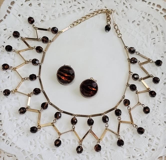 Tortoise Shell Glass Cleopatra Bib Necklace & Earrings