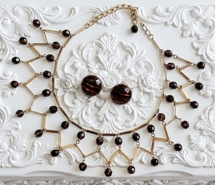 Tortoise Shell Glass Cleopatra Bib Necklace & Earrings