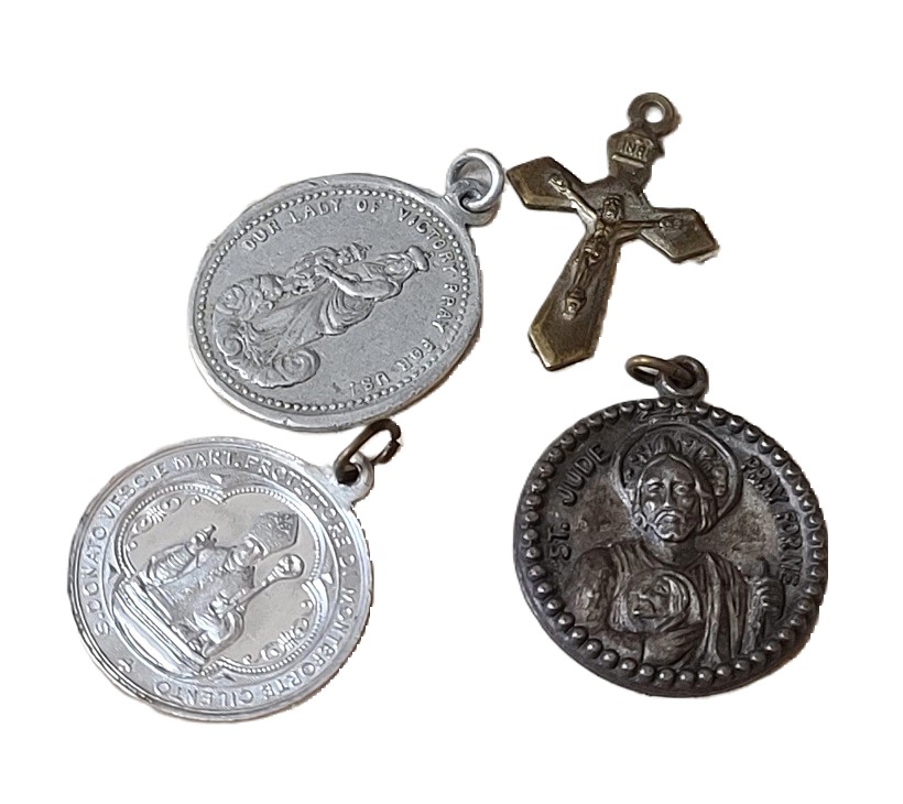 Religious Vintage Charms Lot of 4 - Click Image to Close