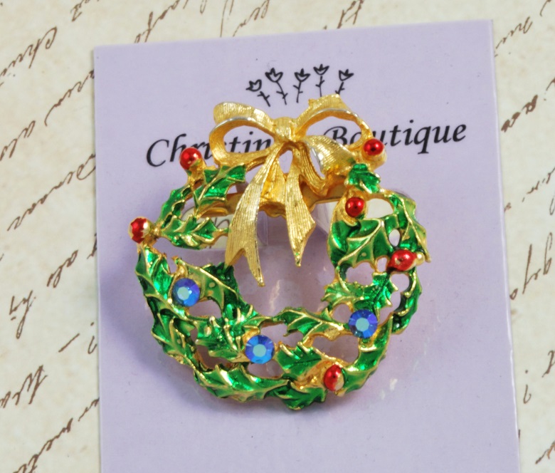 Christmas Wreath Vintage Pin