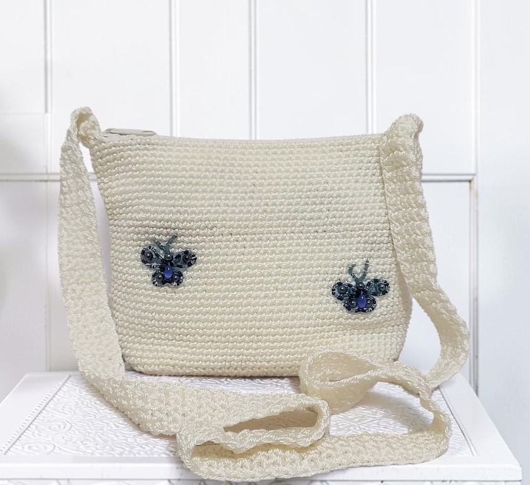 Macrame ivory vintage handbag with beaded butterfly applique