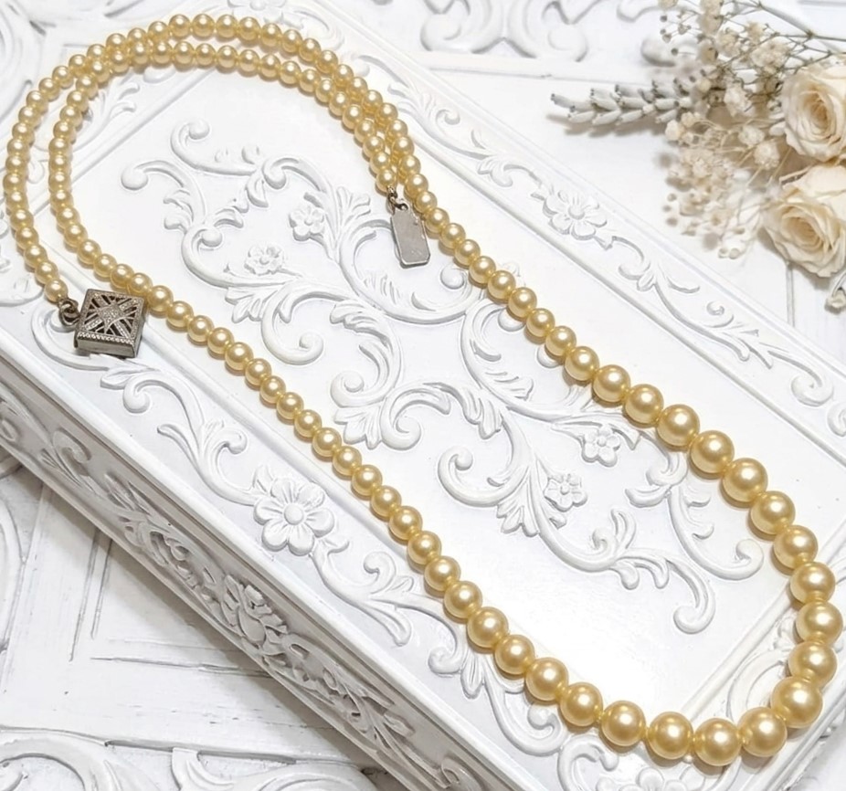 Pearl Vintage Necklace with Graduated Pearl Beads
