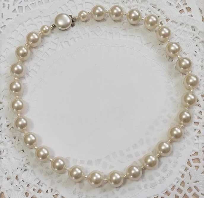 Large Pearl Bead Necklae with Pearl Button Clasp