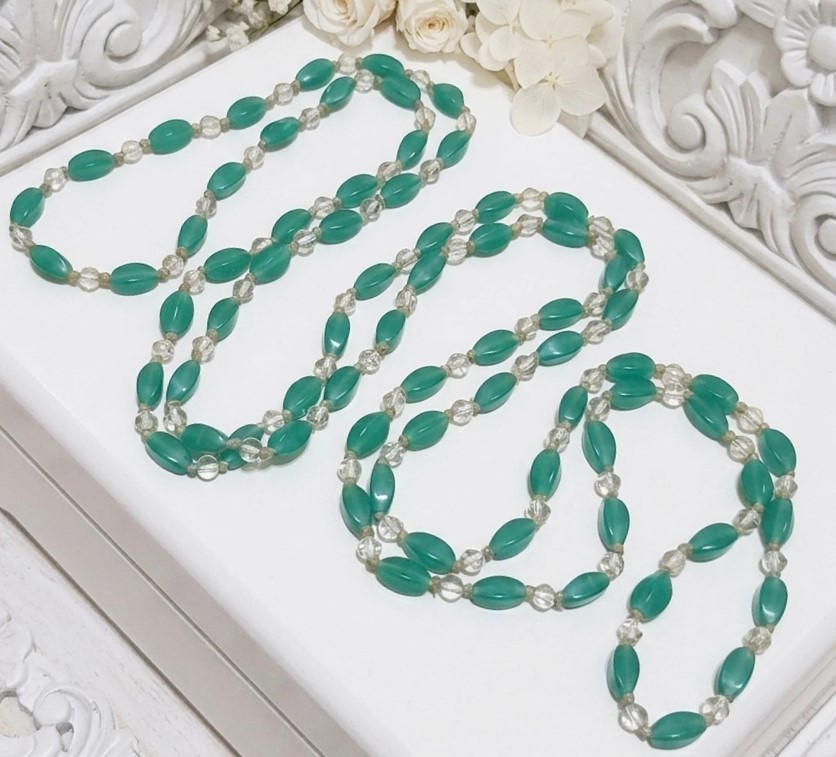 Green and White Glass Bead Flapper Necklace 46"