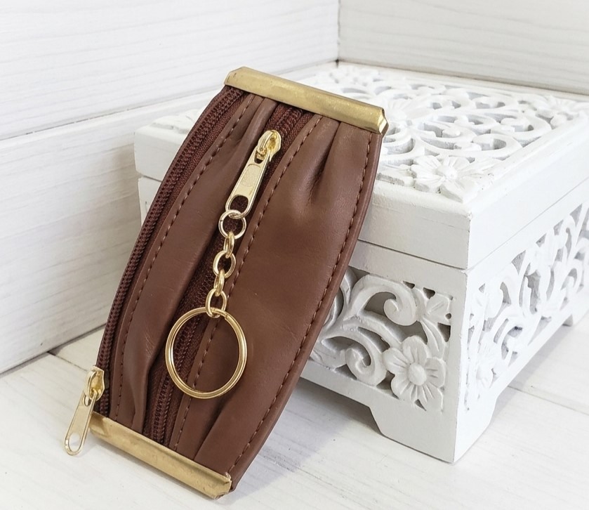 Double Compartment Coin Purse Keychain Vintage New - Brown