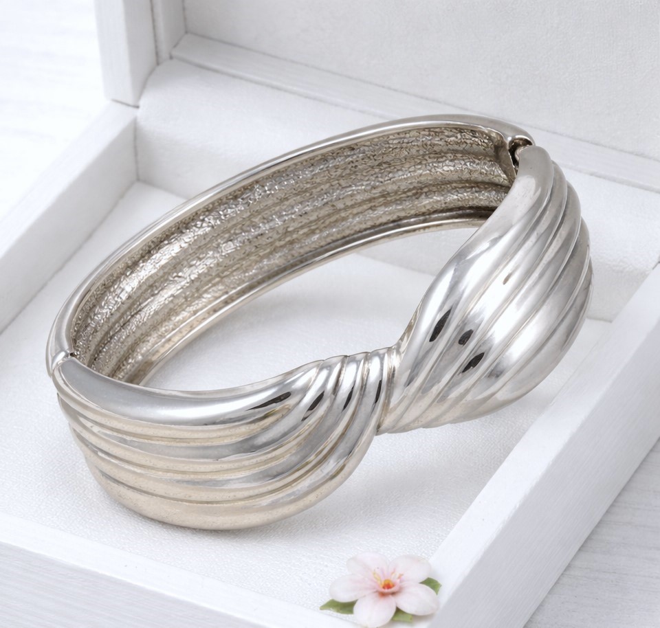 Bowtie Clamp Bracelet