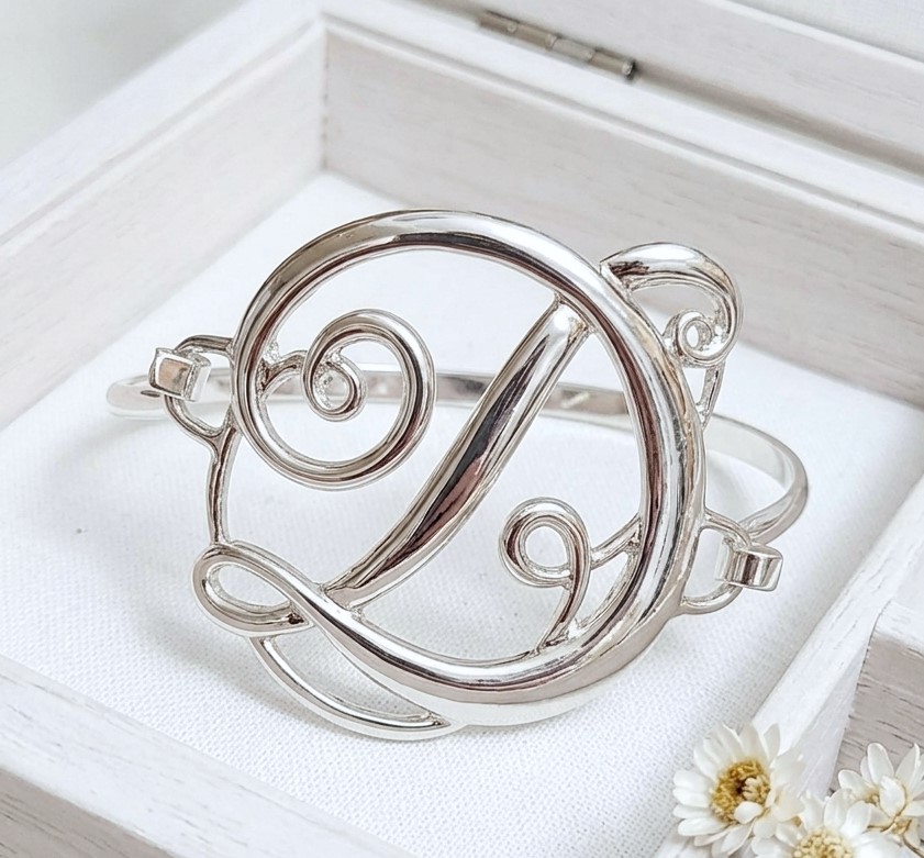 Fashion Initial Bracelet Letter "D"