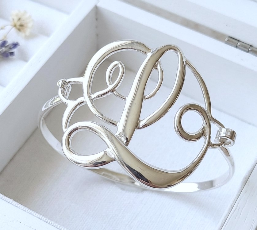 Fashion Initial Bracelet Letter "L"