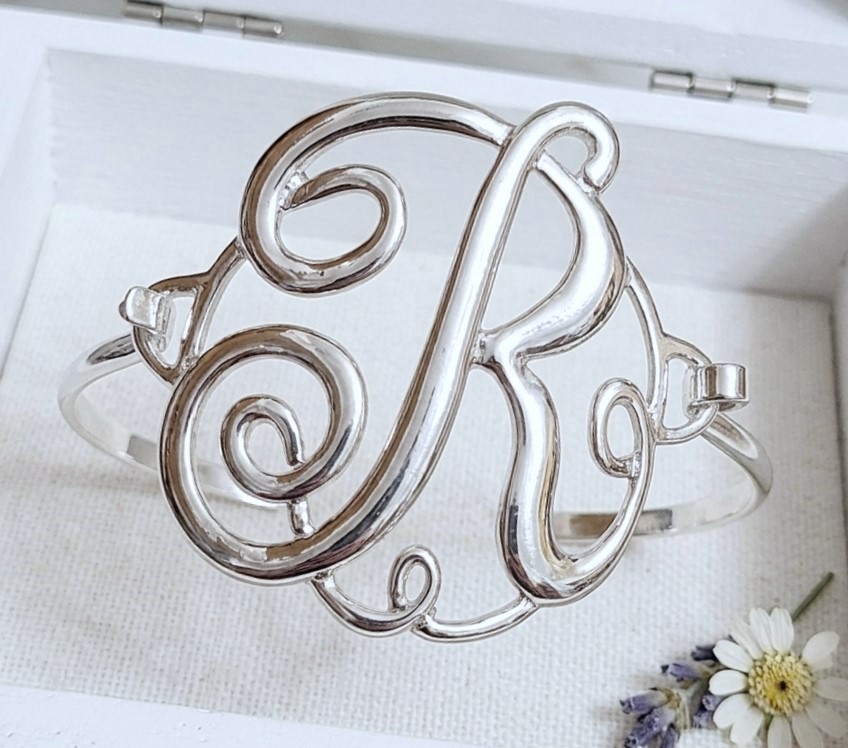 Fashion Initial Bracelet Letter "R"