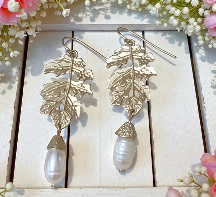 Leaf Earrings with Acorn and Freshwater Pearls Leaf Earrings with Acorn and Freshwater Pearls