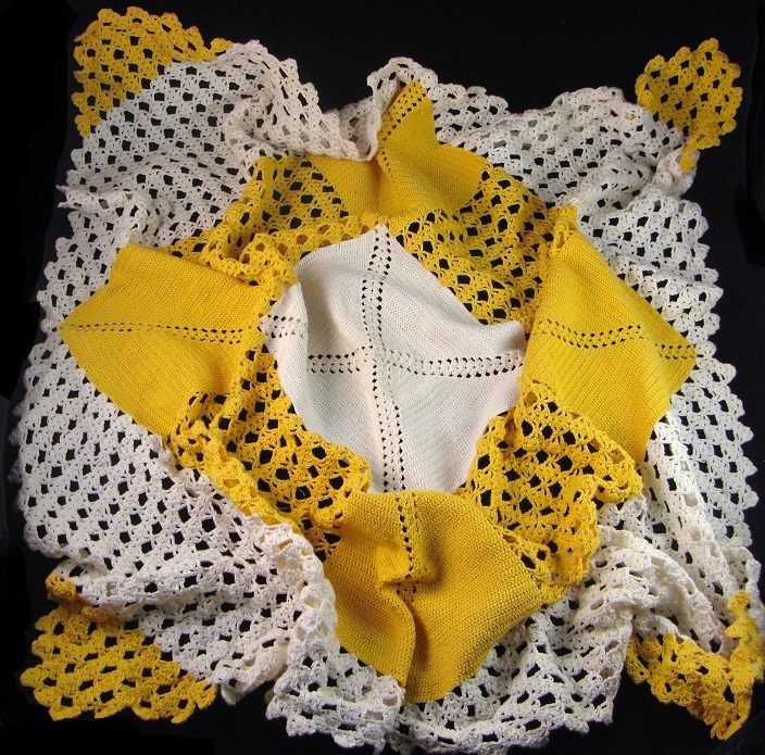 Handmade Crochet Tablecloth/Large Doily - Sunny Yellow & White - Click Image to Close