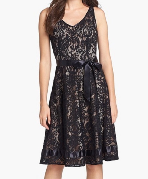 Tahari Lace Marla-Gia Dress Size 2 NWT - Click Image to Close