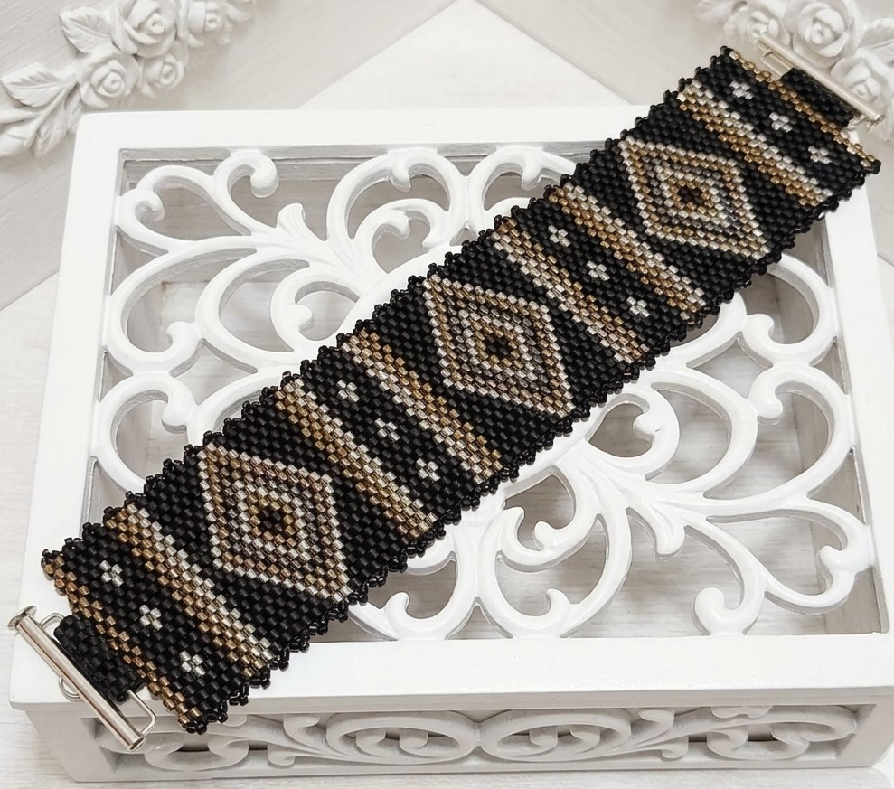 Miyuki Black Glass Bracelet with 24KT Beads with Cheveron Design