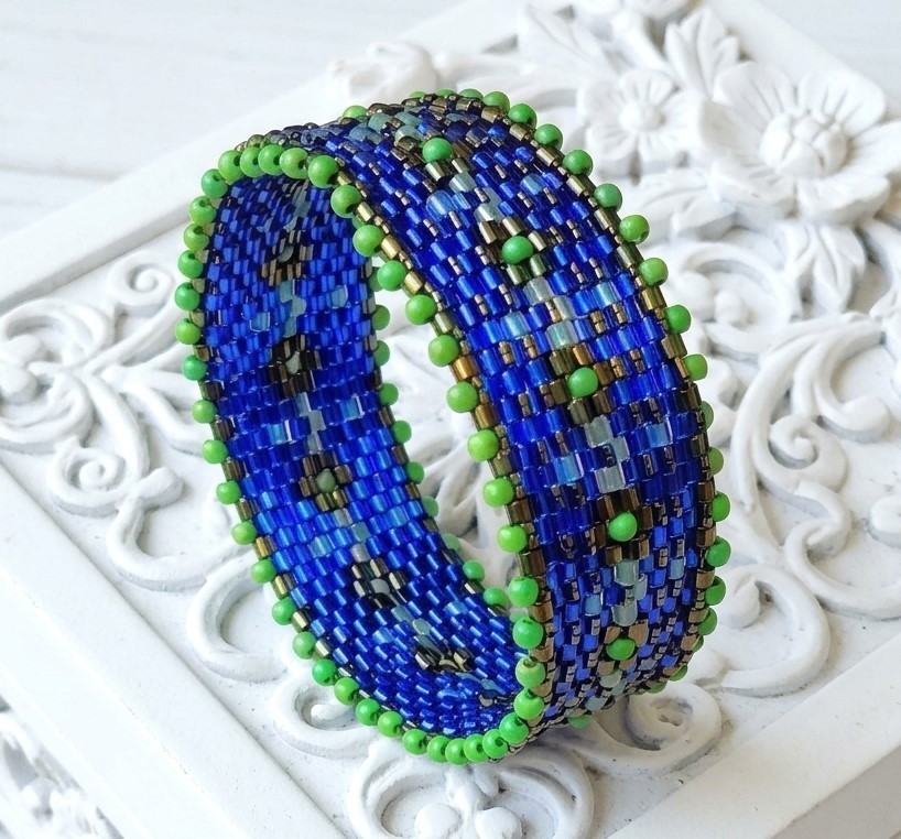 Miyuki Glass Blue and Green Handmade Bangle Bracelet Miyuki Glass Blue and Green Handmade Bangle Bracelet