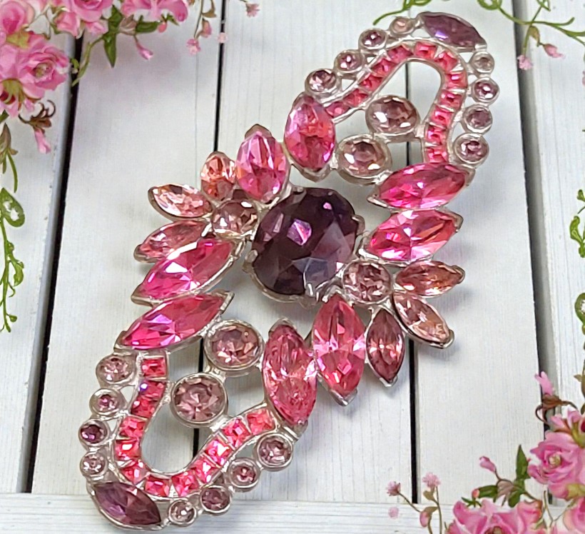 Vintage statement brooch, pin rhinestones pin with purple and pink rhinestsones 3 1/2"