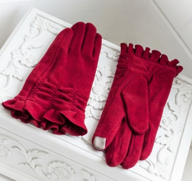 Smart Tip Gloves with Red Ruffle Trim