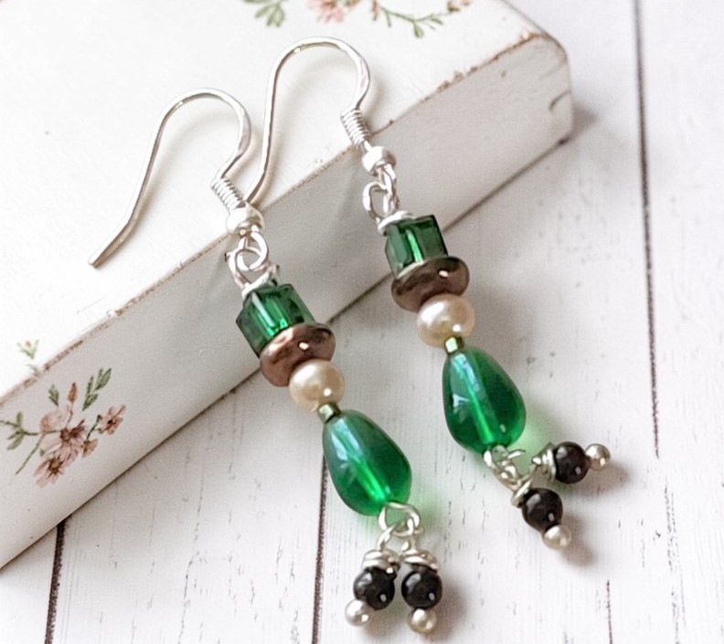 Beaded St Patricks Day Earrings, Skinny Leprechaun
