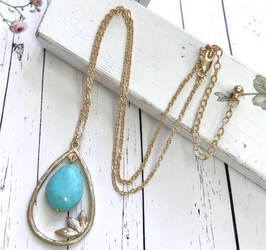 Howalite Mineral Tear Drop Pendant Necklace