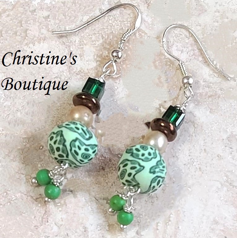 St Patricks Day earrings, chubby leprechaun, glass beads and sterling silver ear hooks - Click Image to Close